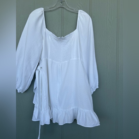 52.LULUS  Women's White Blouse Lantern Sleeve Sweetheart Neck,Ruffle Hem
Size XL - Picture 3 of 12